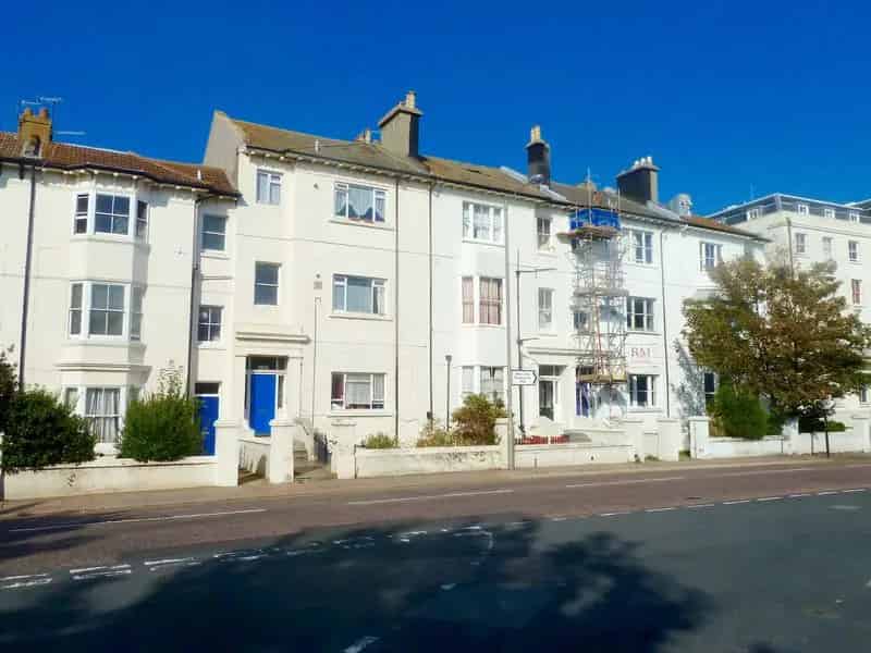0 Bedroom Apartment House to Rent Near Brighton Station