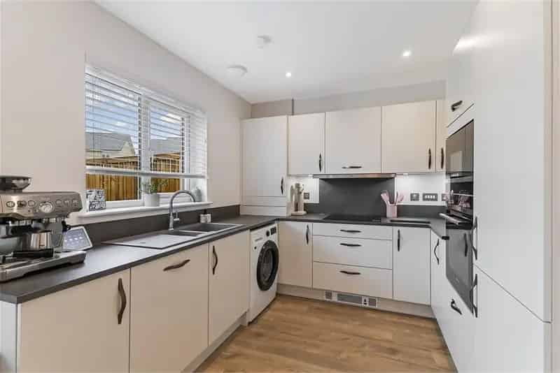 3 Bed Terraced House East Calder