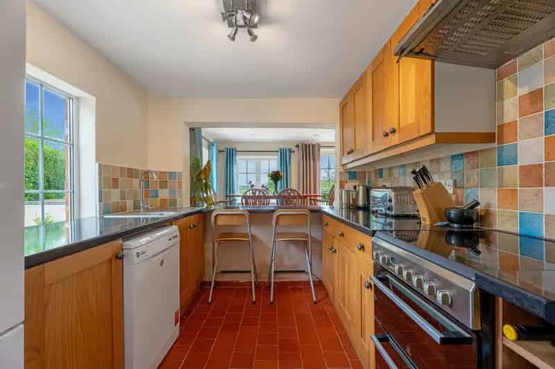 4 Bedroom Country Cottage for Sale in Worcestershire