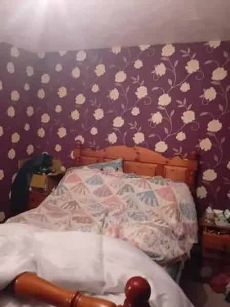 Large 2 Bed House with Parking, Stair Lift & Wetroom