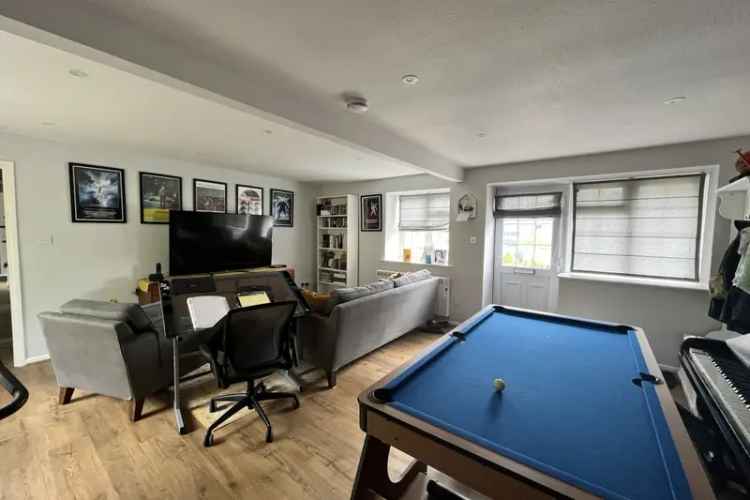 Two Bedroom Farmhouse Fovant Zero Deposit Available