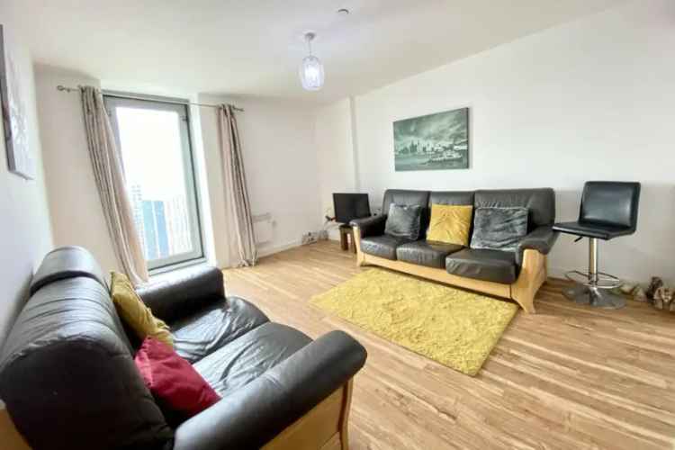 X1 MediaCity 3 Bed Apartment Stunning Views Gym Parking
