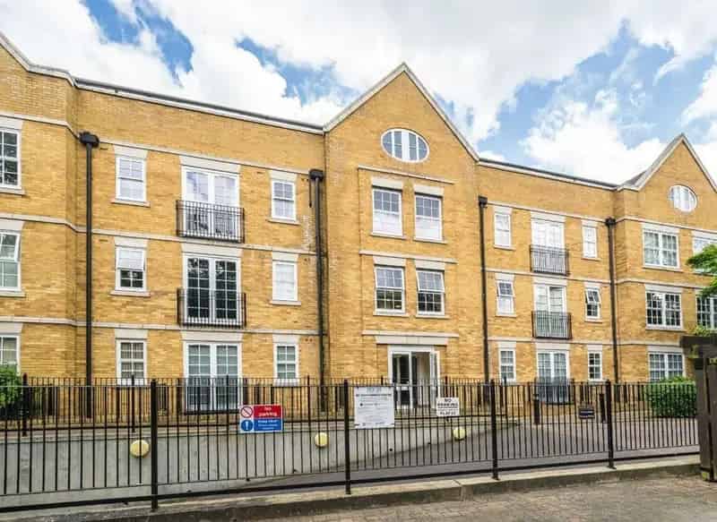 Two Double Bedroom Apartment in Gated Development