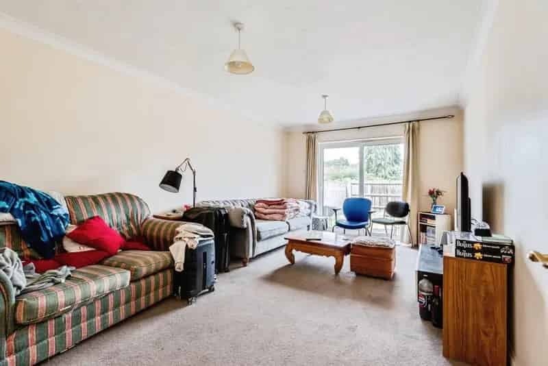 Four-Bedroom Detached House Oxford Cowley Garden Driveway Garage HMO