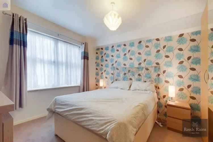 1 Bedroom Flat for Sale near Elephant Castle London SE17