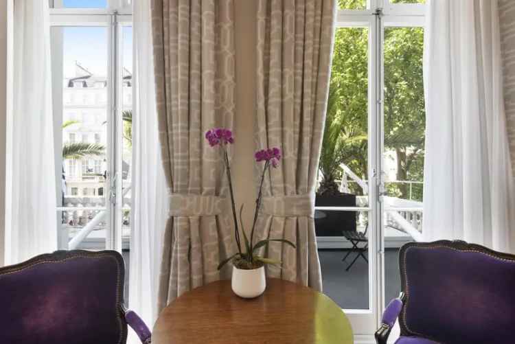 Luxury 2-Bedroom Suite near South Kensington