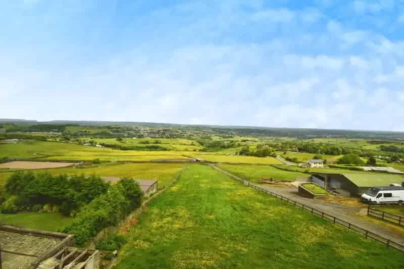 1 Bedroom House For Sale Near Green Spaces