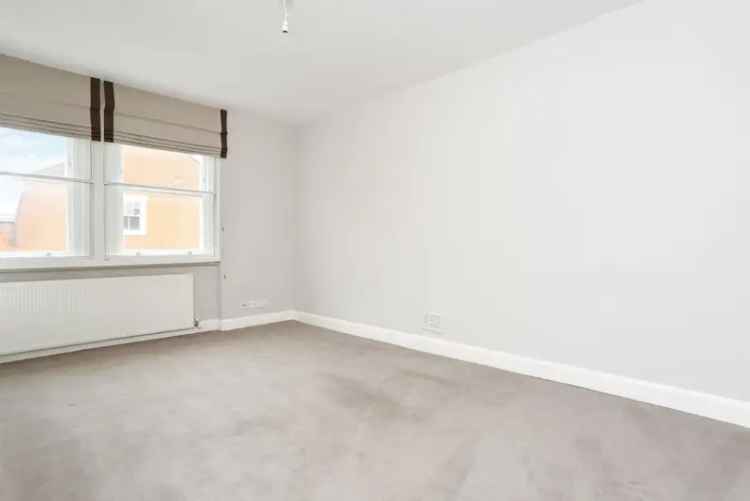 Fulham One-Bedroom Flat Modern Renovation Near Transport Links