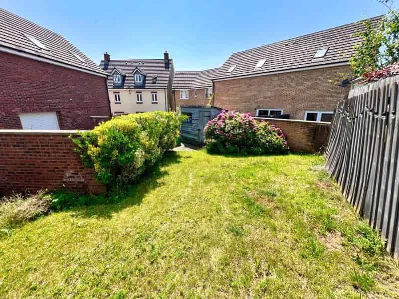 2 Bed Mid Terrace House for Sale