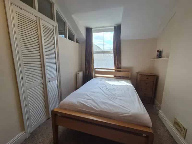 1 bedroom House of Multiple Occupation
 To Rent