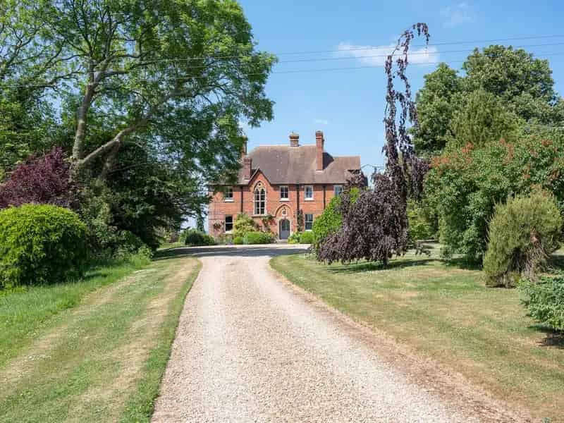 6 Bedroom Detached House for Sale Near Gloucester