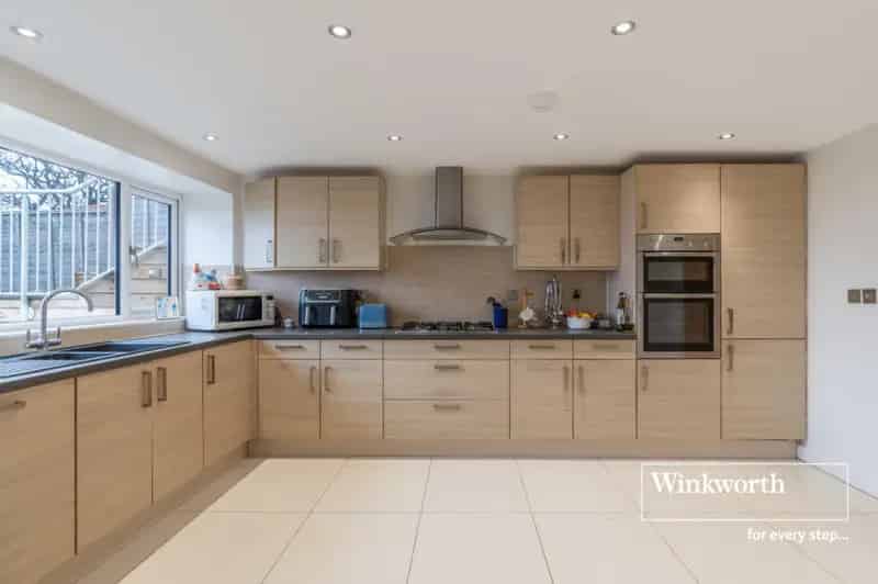 4 Bedroom Detached House Southbourne Beach
