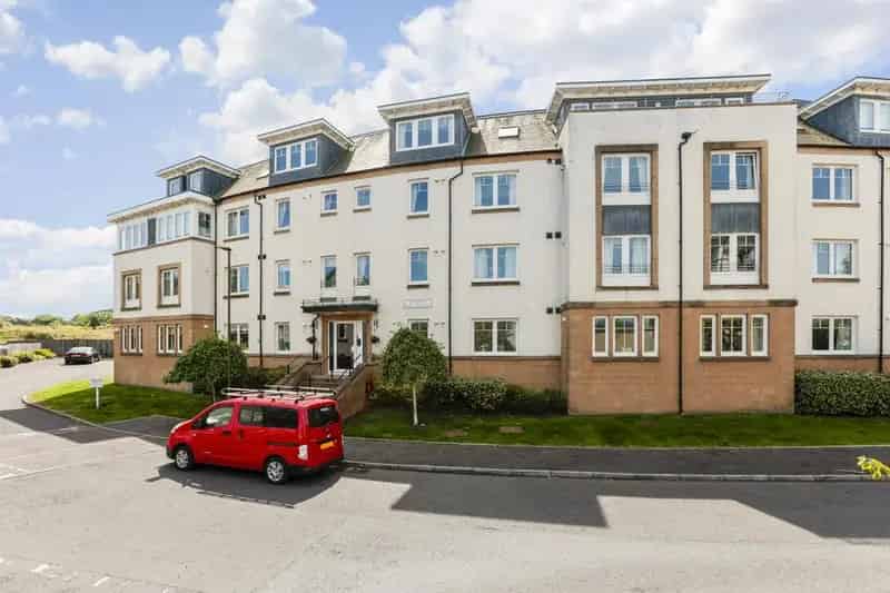 4 Bedroom Penthouse Apartment for Sale