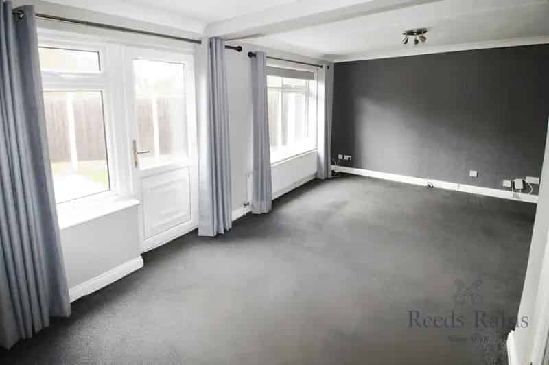3 Bedroom End Terrace House for Sale Rothwell West Yorkshire