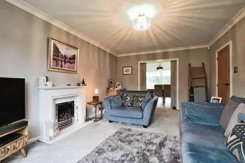 4 Bedroom Detached House for Sale Cheshire SK9