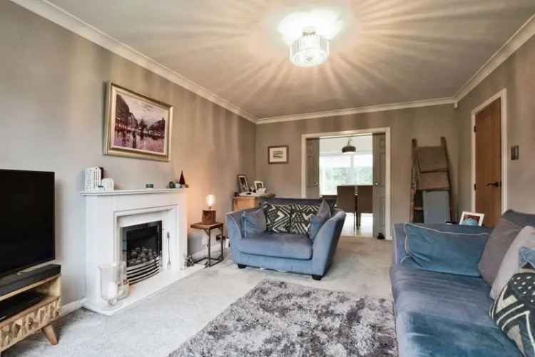 4 Bedroom Detached House for Sale Cheshire SK9