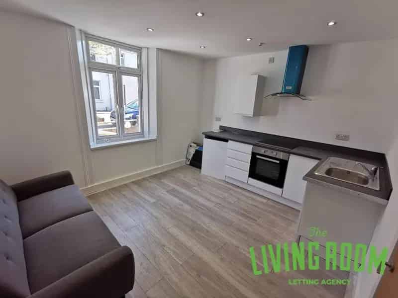 1 Bedroom Flat to Rent in Cardiff City Centre