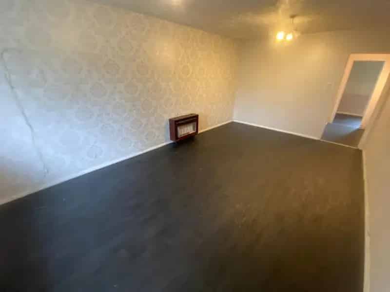 2 Bedroom Bungalow For Sale - No Upward Chain