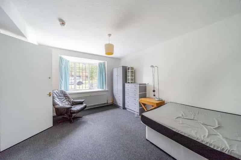 3 Bed House for Sale Latimer Parkfield Estate