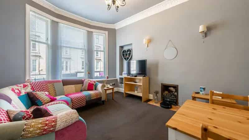 One Bedroom Tenement Flat Mount Florida Glasgow