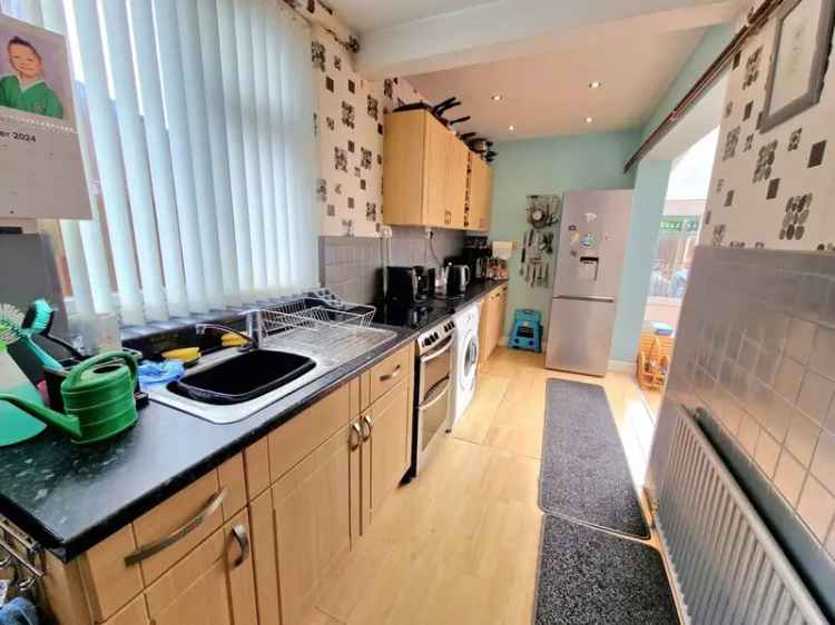 3 Bedroom Semi Detached House for Sale Bedworth Warwickshire