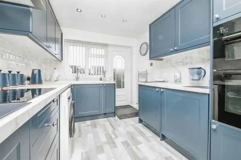 3 Bedroom Family Home with Garden and Parking