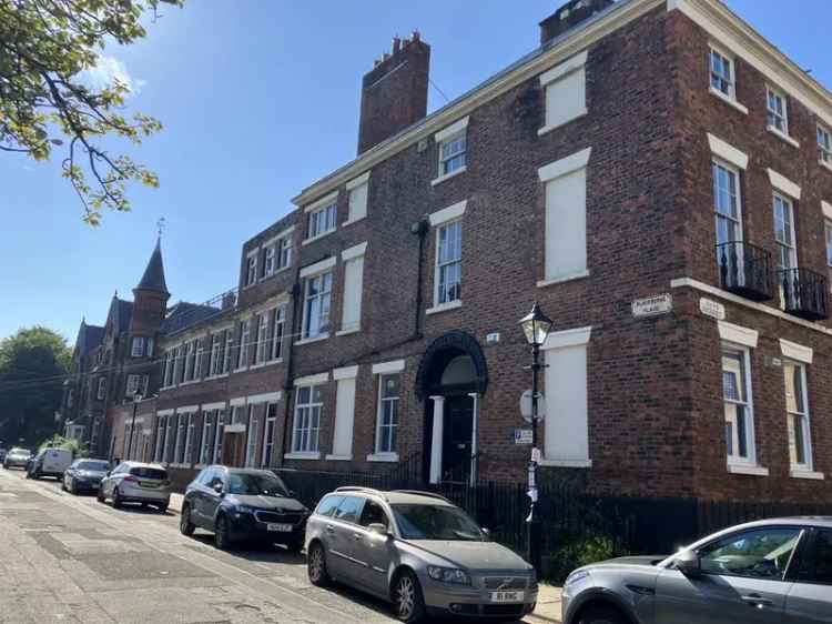 Georgian House near Liverpool University - Grade II Listed