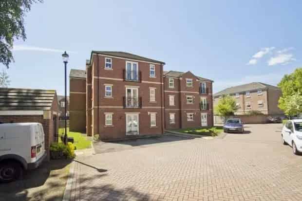 2 Bedroom Flat House to Rent in Meanwood