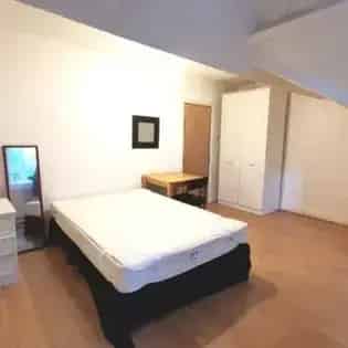 Large Double Room in Manchester Period Property - Available Now