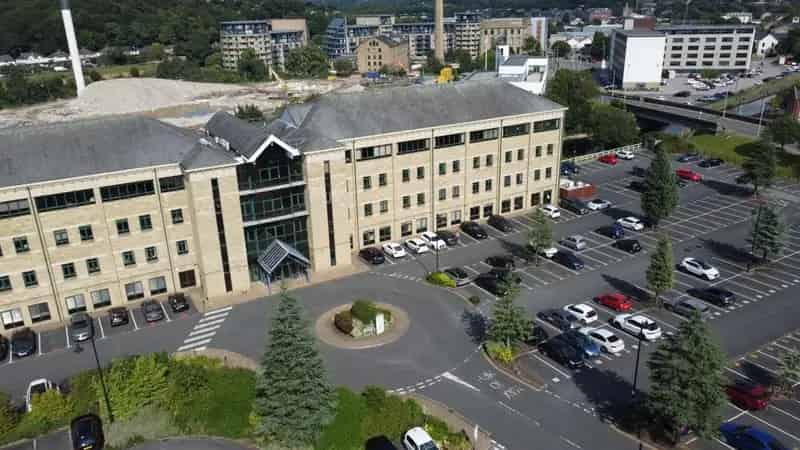 Modern Mill Style Office Suites 5500-6280 sq ft Ample Parking