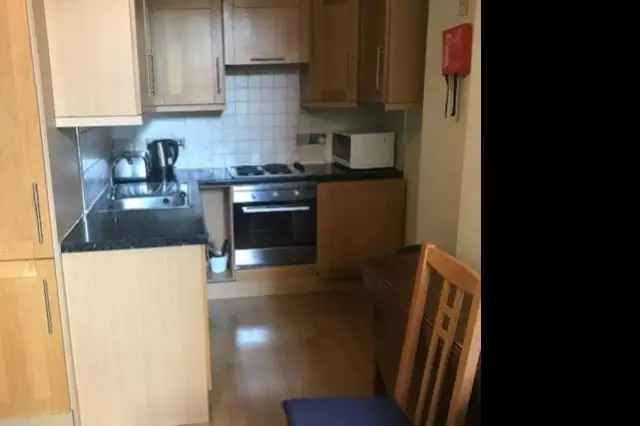 4 Bedroom Flat to Rent in Marchmont Edinburgh