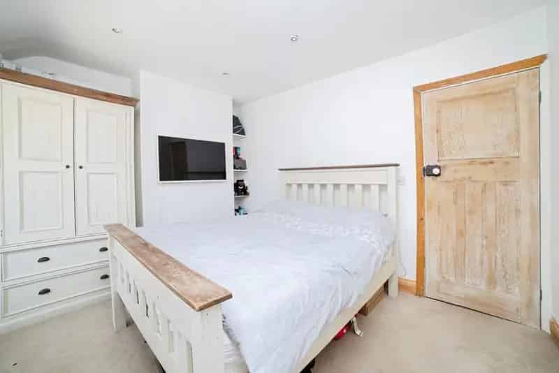 2 Bedroom Semi Detached House for Sale North Wingfield Derbyshire