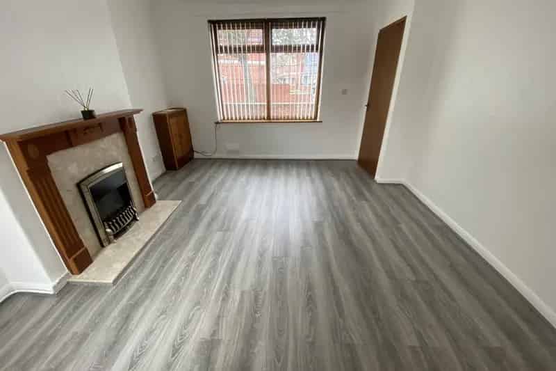 3 Bedroom Semi-Detached House Zero Deposit Available
