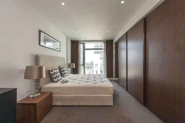 Flat for sale in Pan Peninsula Square, London E14