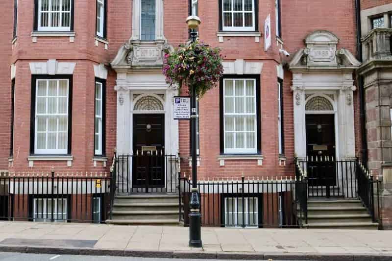 City Centre Studio Apartments near Birmingham Universities