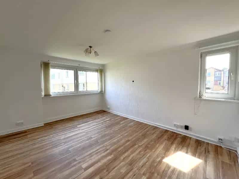 2 Bedroom Duplex House to Rent