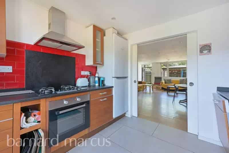 4 Bedroom Family Home Near Richmond Park