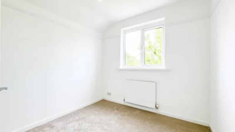 3 Bed Property for Sale in Somermead - No Onward Chain