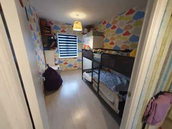 Flat For Rent in Salisbury, England