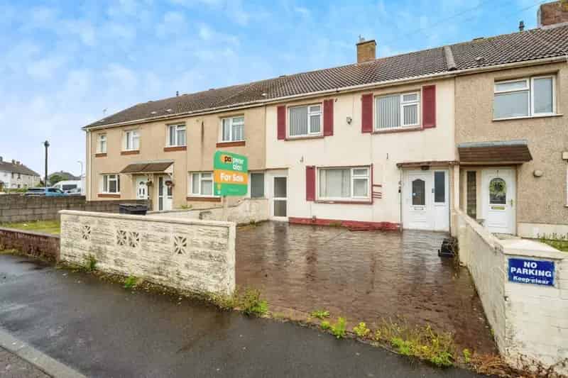 3 Bedroom Terraced House Aberavon Near Beach
