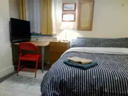5 Room 33m² Furnished Apartment London Great Transport Links