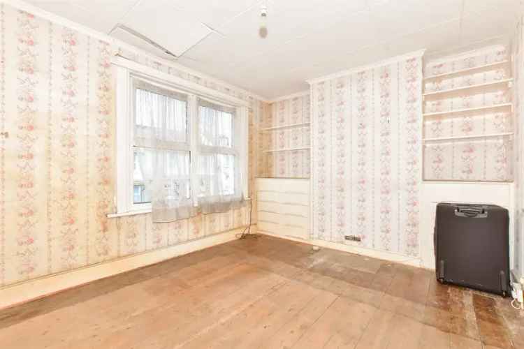 3 Bedroom Terraced House for Sale in Saltwood