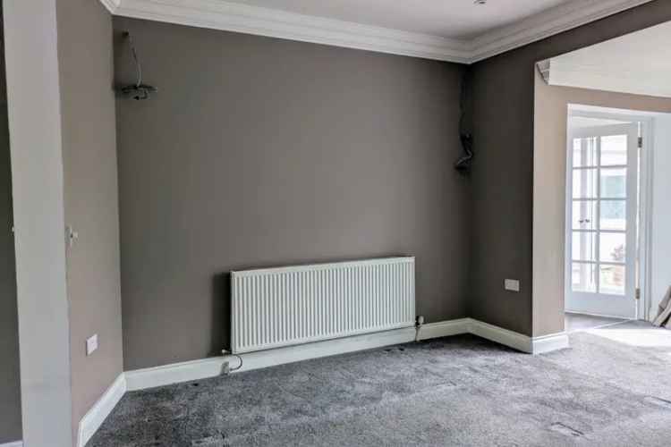 4 Bed House with Log Burners and Converted Loft