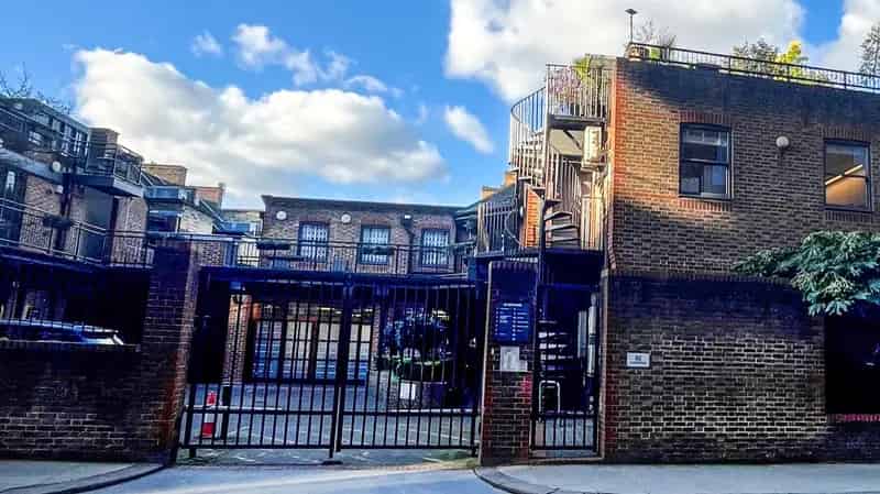 Chelsea Studio Office Fully Fitted Terrace Excellent Transport