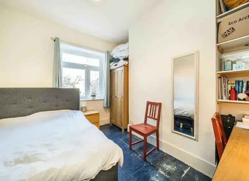 One Bedroom Victorian Conversion Near London Fields