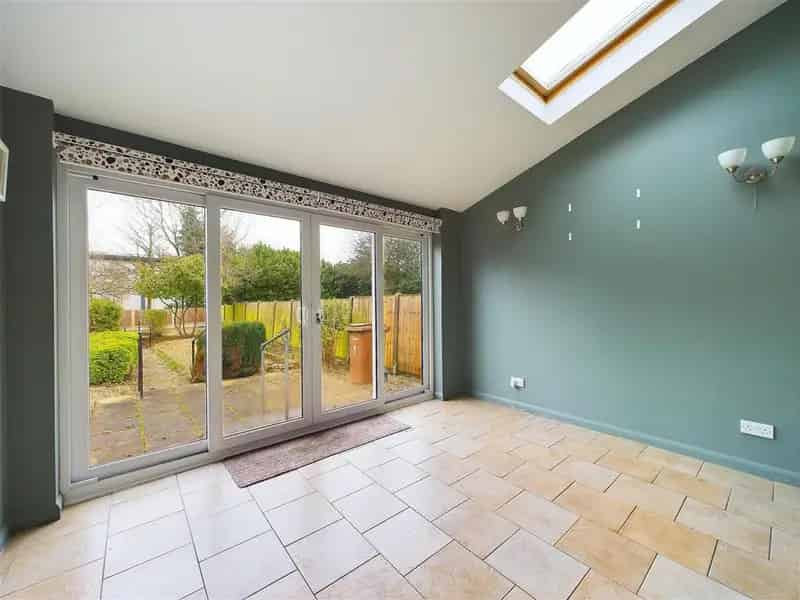 3 Bedroom Semi Detached House for Sale Mid Essex