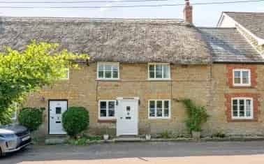 Old Forge Cottage Uploders Grade II Listed Period Cottage
