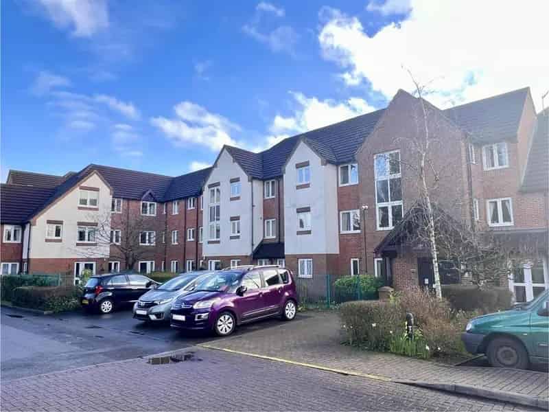 1 Bedroom Retirement Flat for Sale