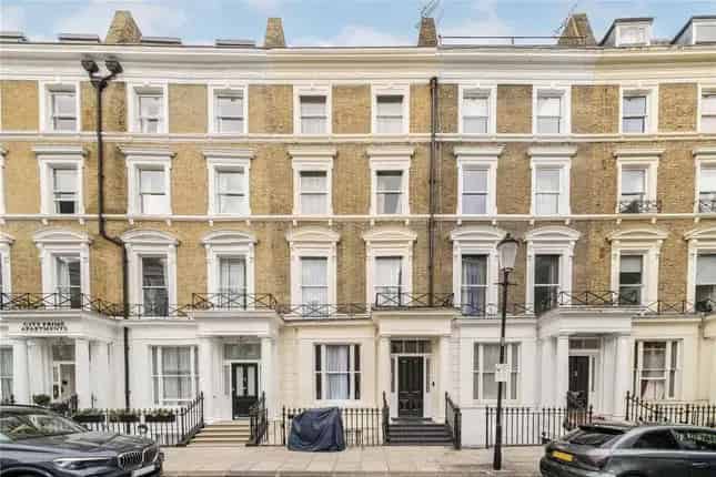 Five Storey House for Sale in London SW5