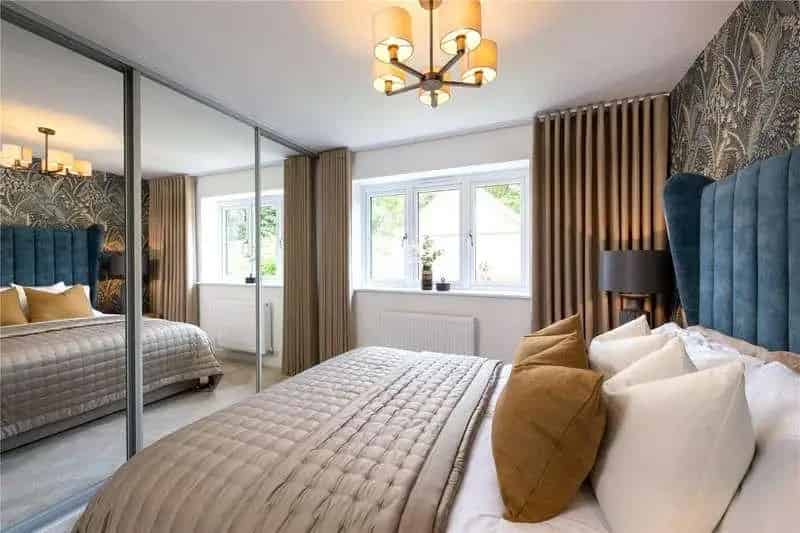 4 Bed Detached House for Sale - Modern Luxury and Countryside Charm